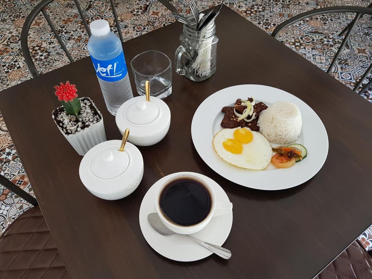 Casa Estela Boutique Hotel & Cafe Calapan Экстерьер фото